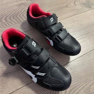 Peloton Women’s Black and Red Cycling Shoes Size 39 EUC